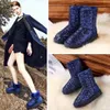 2023 Stivali da neve invernali da donna Moda paillettes e ispessimento in pile Outdoor Comode scarpe di cotone caldo antiscivolo