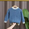 Pull chandails pour garçons vêtements d'hiver filles léopard mode enfants col rond épais chaud doux enfants tricot Costom 230801