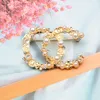 Designer di marchi 20style a doppia lettera da spillo da donna elegante Spettame di fiori in stile perle elegante Accessori per gioielli in metallo di alta qualità di alta qualità