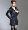 Giacca in pelle da donna L- 6XL Donna 2023 Cappotto nero Abbigliamento moto lungo e sottile Capispalla femminile Rosso OAIRED