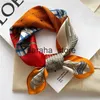 Bufandas Caballo Estampado 100% Seda Real Bufanda Cuadrada Mujeres Marca de Lujo Pequeño Pañuelo Mujer Pelo Mano Muñeca Foualrd Bufandas Bandana J230801