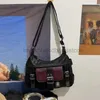 Bolsas Y2K Vintage Crossover Ombro Alta Qualidade PU Couro Nylon Bolsa Commuter Tendência Feminina Bolsa Mensageira Preta Com Zíperbolsas estilosasloja