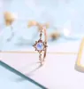 Klusterringar solida 14k rosguld Vantage Moonstone Diamond lovade ring Annversary gåva för kvinnor