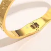 Vackra designers guldpläterade f armband armband rostfritt stål smycken för kvinnor gåva