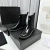 Luxury Design Boots Fashion Women Retro Dekoracja Zima ciepło śnieg Non Slip High Heel Martin Knight Tassel Casual Socks -04-02
