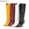 Botas Moda até o Joelho Botas de Cowboy Ocidental para Mulheres Longo Inverno Bico Apontado Cowgirl Wedges Botas de Motocicleta Amarelo Vermelho 230801