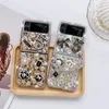 Luxury Bling Diamond Folding Hard Falls för Samsung Galaxy Z Flip 5 4 3 Flip4 ZFLIP4 Z Fold 5 4 Rhinestone Mirror 3D Flower Women Phone Cover Pouch Shoultap Strap