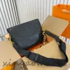 "coussin" serie crossbody tas, stijlvol en veelzijdig, designer luxe, hoge kwaliteit en hoge uitvoering, afmeting: 27*20cm 795059