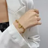 Charm Armbanden Mode Hart Roestvrij Stalen Armband Voor Vrouwen Vintage Gold Plating Punk Dikke Ketting Op Hand Sieraden