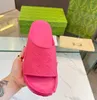 Scarpe da donna Abbigliamento estivo Pantofole piatte Pantofole da spiaggia con fondo a focaccina da donna