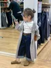 プルオーバーチルドレン服2023スプリングファッショナブルな女の子の長いセーターコートルーズスタイルのニットカジュアルソリッドシンプルシンプルカーディガン230801