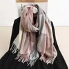 Sjaals Luxe Geruite Sjaal Winter Warm Kasjmier Vrouwen Lange Pashmina Foulard Vrouwelijke Sjaals Dame Kwastje Sjaal Wraps Reizen Poncho Deken y23