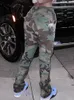 Kvinnors byxor capris kvinnor camo lastbyxor flare overall kvinnliga löst fickor lapptäcke ttrousers vår hippie streetwear y2k retro slacks 230731