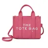 Luxurys Toates debriyaj çantaları moda omuz tasarımcıları hobo deri çapraz gövde çanta bayanlar çilekli cüzdanlar çanta gerçek deri üst tutamak kayış alışveriş çantası