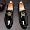 Designer herrar platt skor loafers gentleman skor bröllop hemkomst fest dans charmig paljettmotor broderi