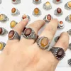 En gros 50pcs / box Anneaux Pour Hommes Femmes Antique Argent Plaqué Naturel Rouge Agate Pierre Mode Bijoux Accessoires avec une boîte d'affichage