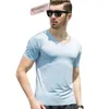 Camisetas masculinas sem costura manga curta cor sólida roupa íntima fina com decote em V 2023 blusa da moda