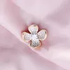 Broches mignon pétale petit collier broche Simple créatif Zircon Anti-lumière bouton tempérament patte veste Corsage accessoires