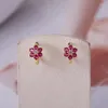 Pendientes de botón Joyería de la marca Tide europea y americana Venta al por mayor Flor rosa brillante simple en forma de C para mujeres