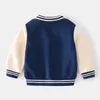 Bluzy bluzy jesienne wiosna Dzieci Ubranie Dziecko chłopcy Casual College Style Fluffing Sweater Baseball Baseball Baseball Drukuj 230801