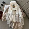 Sciarpe Sciarpa da donna di marca di lusso Sottile estate Lady Beh scialle sciarpe con perla Moda musulmana Foulard Foulard Hijab femminile J230801