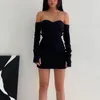 Robes décontractées robe d'anniversaire noire pour les femmes Sexy sans bretelles à manches longues fête de vacances moulante coupe ajustée Mini soirée Stretch