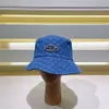 Kvinnor Summer Sunshade Fashion Designer Bucket Hat Holiday Travel Date Cow Breattable Material Crystal Letter Brodery Casquette