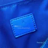 Wysokiej jakości designerskie torby Klein Blue skórzana torba na ramię Mężczyźni i kobiety Duża pojemność przenośna torba podróżna Klasyczna wytłoczona torba crossbody