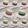 Starszy projektant klasyczny moda Pearl Straw Hat Lady Travel Casual Sustoblock Hat Flat Straw Temperament