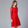 Casual Kleider Marke Plus Größe Weihnachten Frauen Sexy Aushöhlen Häkeln Spitze Blumen Party Rot Hohe Taille Kleid