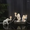 Table Lamps Modern Gorilla LED Desk Lamp Bedroom Study Restaurant El Bedside King Kong Living Room Decoration Resin Light