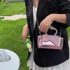 Lüks Tasarımcı Omuz Çantası Metalik Çanta Y2K Hobo Çantalar Parlak PU Kişiselleştirilmiş El Çantası Küçük Çanta Zinciri Crossbody Ladies Klasik Büyük Kapasiteli Cüzdan Dhgate Çanta