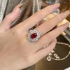 Smyckespåsar Brilliant Diamond High-klass Flower Ring Female Opening Ruby Temperament