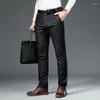 Mäns jeans Autumn Modal Cotton Bekväm stretch Slim Business Casual Pants Man Black Blue Classic Denim Trousers