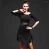 Abbigliamento da palcoscenico 2023 Taglie forti Donna 4XL Abito da ballo latino Performance per adulti Abiti da allenamento con frange Costume da ballo nero