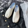 Elbise ayakkabıları Japon Whitesilver tabi ninja bayanlar trotter düz bölünmüş kare ayak parmağı loafers rahat kayma kaydırıcılar femme tekne 230801