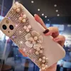 Capas de celular 3D Diamond Bling Pearl Flower Phone Case para Samsung Galaxy S22 S21 S20 Plus + Ultra FE S10 Lite Note 8 9 10 20 Pro Soft Cover L230731