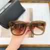 Lunettes de soleil 2023Women Star 4002UN European Internet Sensation Fashion Style Frame Brand Design Eyewear