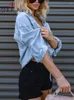 Damesblouses Sexy Denim Damesoverhemden Crop Tops Lente Blauw Casual Lange mouw Trekkoord Taille Botton Jeansjack Losse Blusa Feminina