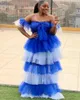 Partykleider Extra Puffy Tüll Prom Dressing Gowns Cap Sleeves Tiered Ruffles Blue And White Aso Ebi Evening