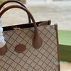 Alışveriş çantası bayan moda el çantası süper pratik kare sap omuz cüzdanları kadın ünlü tasarımcılar mektup iç fermuar