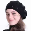 Stingy Brim Hats Geebro Женская простой цвет вязаная шляпа, женские, французские художники Beanie Beret Шляпы весна, повседневные тонкие риски для женщин J0802