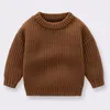 Pullover jesienne dzieci swetry maluch chłopców dziewczęta kreskówka długie rękaw dzieci dzianinowe pulovery Tops Baby Girl Boy Płaszcz Zima 230801
