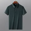 Polos pour hommes Ice Silk Polo hommes sans couture Polo à manches courtes pour hommes haut de gamme décontracté été séchage rapide t-shirt marque hommes vêtements de luxe 230801