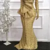 Gold African Mermaid aftonklänningar Glittrande paljetterade långa ärmar Big Bow Satin Peplum Prom Party klänningar plus storlek arabiska aso ebi kvinnor vestidos de festa al971