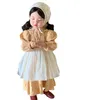 Sukienki dla dziewcząt jesień koreańska solidna sukienka plisowana puff rękawy puszysta spódnica żółta rucha słodka witalność pełna księżniczka dla dziewcząt