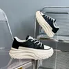 Kvinna vita kvinnor svarta casual skor flickor designer ny röd utomhus kvinnor modedesign snören sport tränare läder plattform sneakers storlek eur 35-40 s