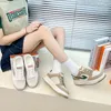 أحذية أعلى أزياء امرأة جلدية غير رسمية أحذية رياضية منصة مصممة الفتيات بيج بيج أبيض أبيض خارج الهواء