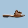 2023 Zakręcające kapcie G Wycinane sandały sandały sandały masywne gumowe platforma alphabet lady średnie blok obcasy śliski Sandał jasny skórzany sandał L3