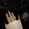 Fałszywe paznokcie 24 szt. Laserowe prasa kolorów na sztucznym gwoździe z kwiatowym diamentowym projektem dla kobiet